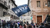 A Torino protesta dei Pro Pal contro la nuova rettrice