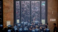 Scontri a Milano, domiciliari per 2 studenti minorenni