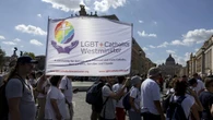 Cei, Chiese locali superino discriminazioni per gay e trans