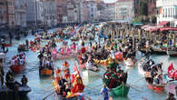 Venezia, domani Regata de Carneval su 'mascarete' a due remi