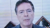 L'ex direttore dell'Fbi James Comey si è costituito in Virginia