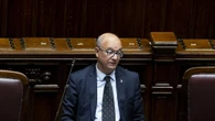 Valditara telefona al padre del quindicenne suicida