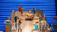 'Mamma Mia', come attraversare il dramma con teatro popolare