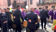 Maestra morta sul pullman, arrestato l'autista