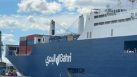 Bahri Yanbu ha lasciato Genova, cannone fuori dal porto