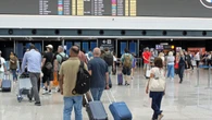 Bankitalia, per turismo a giugno surplus 3,6 miliardi