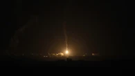 Potenti attacchi su Gaza city, '37 raid in 20 minuti'