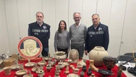 Restituiti 98 reperti archeologici, da etruschi a Magna Grecia