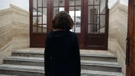 Ragazza precipita in cortile scuola occupata a Roma
