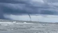 Il maltempo dà spettacolo, trombe marine sul Delta polesano