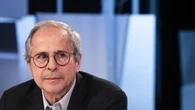 Scritte 'no vax' contro Crisanti, imbrattata casa del biologo