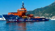 Attracca a Salerno nave migranti, molti minori non accompagnati