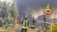 Incendi a Catania, minacciati capannoni e attività commerciali