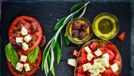 Dieta mediterranea fa splendere sorriso, migliora salute gengive
