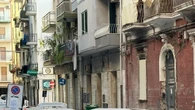 Protesta residenti immobile sgomberato per crollo a Taranto