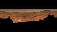 Rocce enigmatiche in uno dei panorami più nitidi di Marte