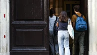 'Uno studente su tre vive in comuni senza scuole superiori', indagine