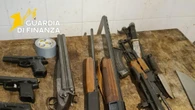 Maxi sequestro di droga, armi e 4 arresti in provincia di Roma