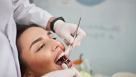 Cura gengive dal dentista potrebbe difendere da arterosclerosi