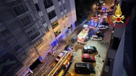 Incendio in appartamento a Trieste, evacuato stabile 7 piani