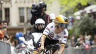 Delfinato, Evenepoel domina la crono e prende la maglia gialla