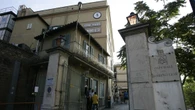 Bimbo di 8 anni cade dal balcone, grave a Roma