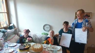 Gemelle festeggiano 102 anni al maso Tschifnar di Lazfons