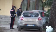 Condannato a 24 anni uomo che picchiò e bruciò il cognato