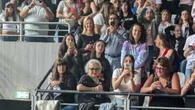 Damiano in concerto a Roma, i membri dei Maneskin sotto il palco