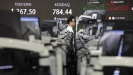 Borsa: l'Asia chiude contrastata tra dazi e banche centrali