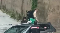 Auto sommersa nel sottopasso allagato da piogge, salvata donna