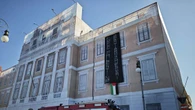 Striscione 'Free Palestine' compare su palazzo storico Trieste