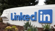 LinkedIn, nuova funzione con l'IA semplifica ricerca lavoro