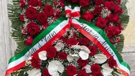 Funerali Benvenuti, corona di fiori della premier Meloni