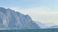In windsurf alla deriva sul Garda, messo in salvo un 14enne