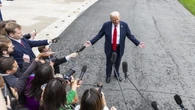 Trump, buona idea Putin di estendere accordo armi nucleari