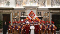 Il Papa al giuramento Guardie Svizzere, non accadeva dal '68