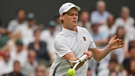 Wimbledon: in campo Sinner-Dimitrov 1-3, break in avvio del bulgaro, avanti di un set LIVE
