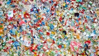 Nuova tecnica di riciclo della plastica, senza smistamento