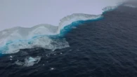 Il re degli iceberg ha perso la corona, si sta disintegrando