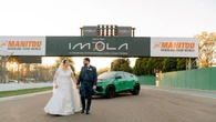 Sposi a Imola e uniti dai motori, festa di nozze in Autodromo