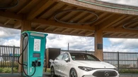 Mercedes-Benz dimezza gli utili, si fermano a 2,6 miliardi