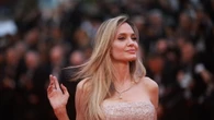 Angelina Jolie, 50 anni con i figli sognando la Cambogia
