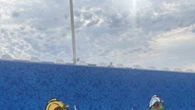 Nave incagliata, un murale di 40 metri davanti al pontile