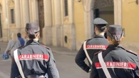 Finto carabiniere scappa e per strada urta un carabiniere vero