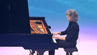 Giovanni Allevi riparte dalla Sardegna col Piano Solo Tour