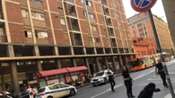 Bloccato a terra da una decina di vigili dopo lo spray urticante