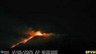 Etna: intense esplosioni al Sud-Est, colate e nube eruttiva