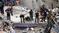 Pakistan: almeno otto morti nel crollo di un edificio a Karachi