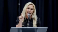 Usa, Taylor Greene si dimette dopo scontro con Trump su Epstein
